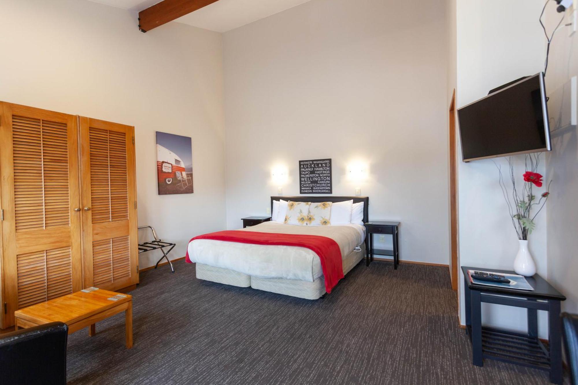 Cascades Lakefront Motel Lago Lago Taupo Habitación foto A room at the hotel